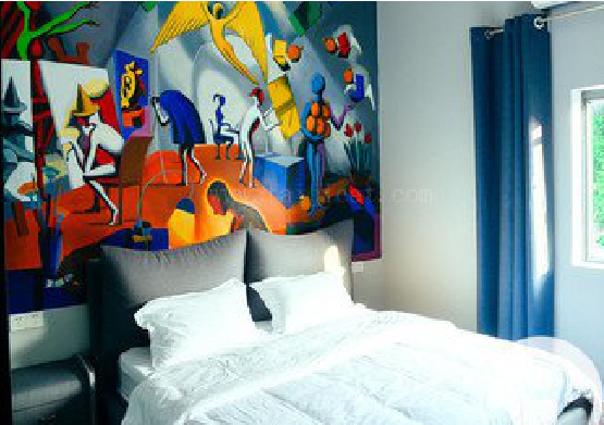 方城对于酒店的墙体彩绘而言更注重哪些方面?